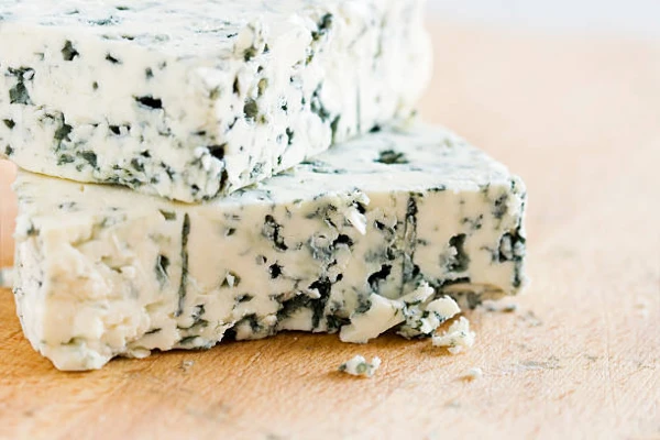 The World's Best Import Markets for Grated and Blue Cheese