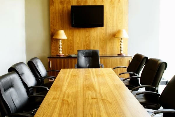 Wooden Office Furniture Price in China Rises 2%, Averaging $52.1 per Unit