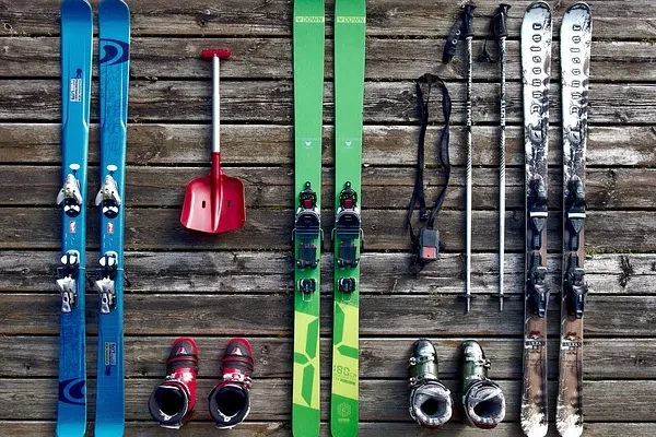 Skis and Its Equipment and Skates Import in United States Surges 19% to $20M in March 2023
