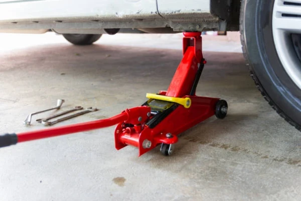 South Africa Sees Slight Decline in Jacks and Hoists Imports to $5.5M in 2023