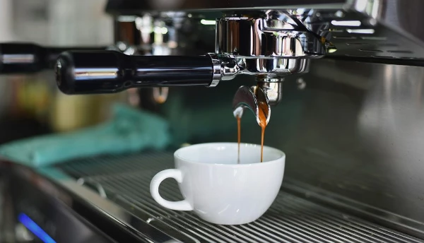 China's February 2023 Domestic Coffee Machine Exports Slump 42% to $100 Million