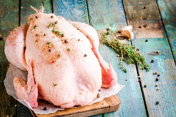 Turkey's Price of Whole Frozen Chicken Up 2% to $1,421/Ton